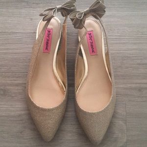 Betsey Johnson Sparkle Flats!